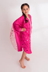 Crepe Jalabiya Fuschia Pink - neckline detail